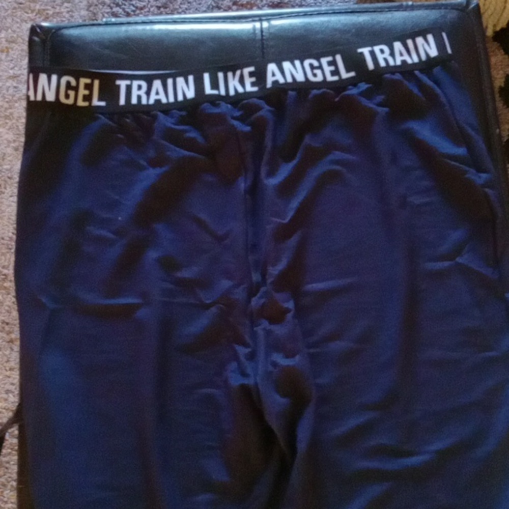 Pants - Picture 4 of 6
